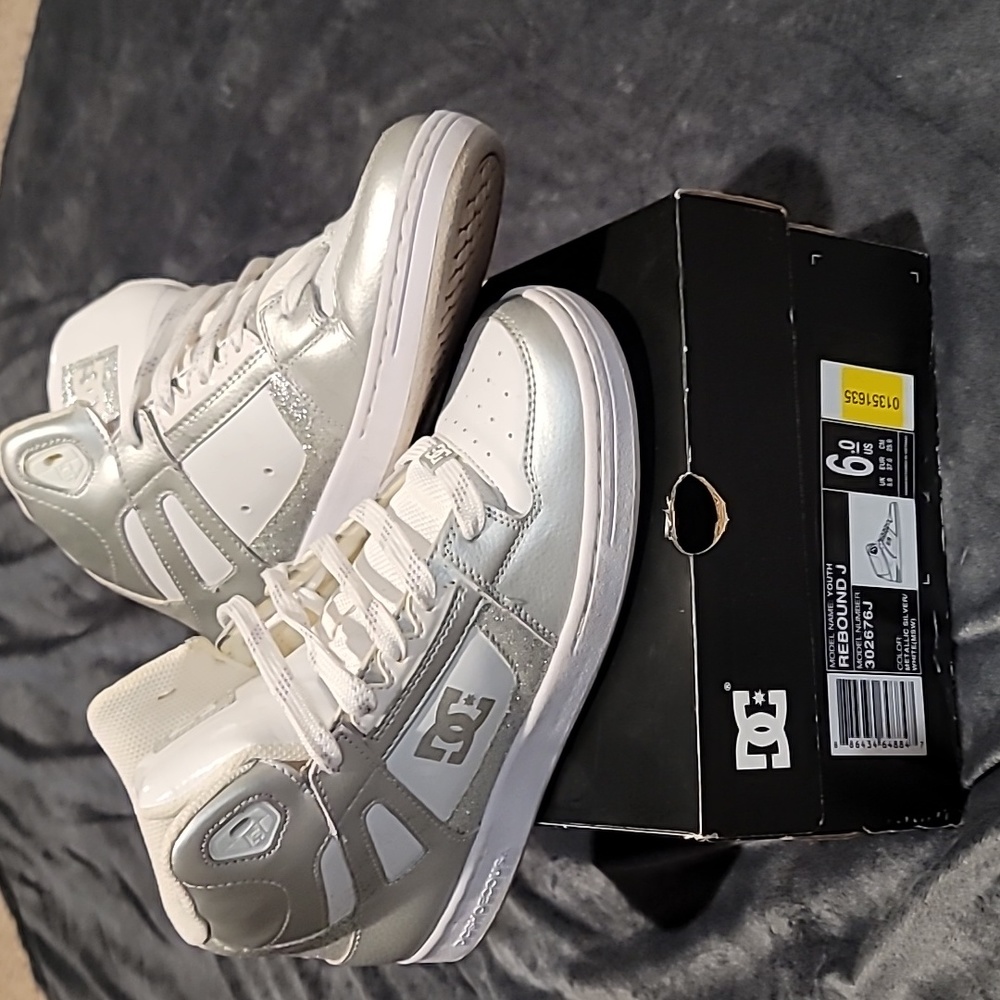 Youth Girls DC Sneakers